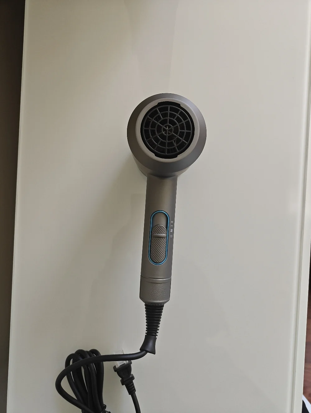 Bliss Bladeless Hair Dryer - Picture 4 of 4